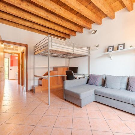 Guest Planet - Rosso Milano Apartment - Navigli Area Экстерьер фото